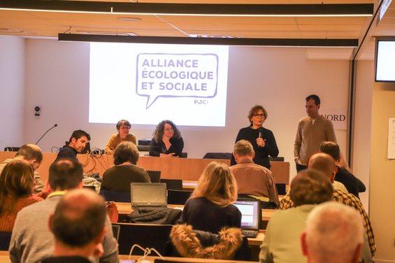 photo_2025-12-05_22-34-11