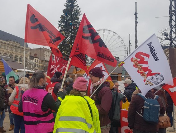 Photo du rassemblement place de Jaude le 10 décembre 2024.